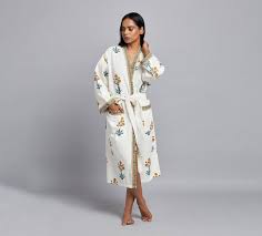 Luxury Bathrobe vendor under $8