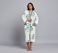 Luxury Bathrobe vendor under $10