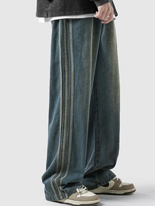 Relaxed Fit Jeans